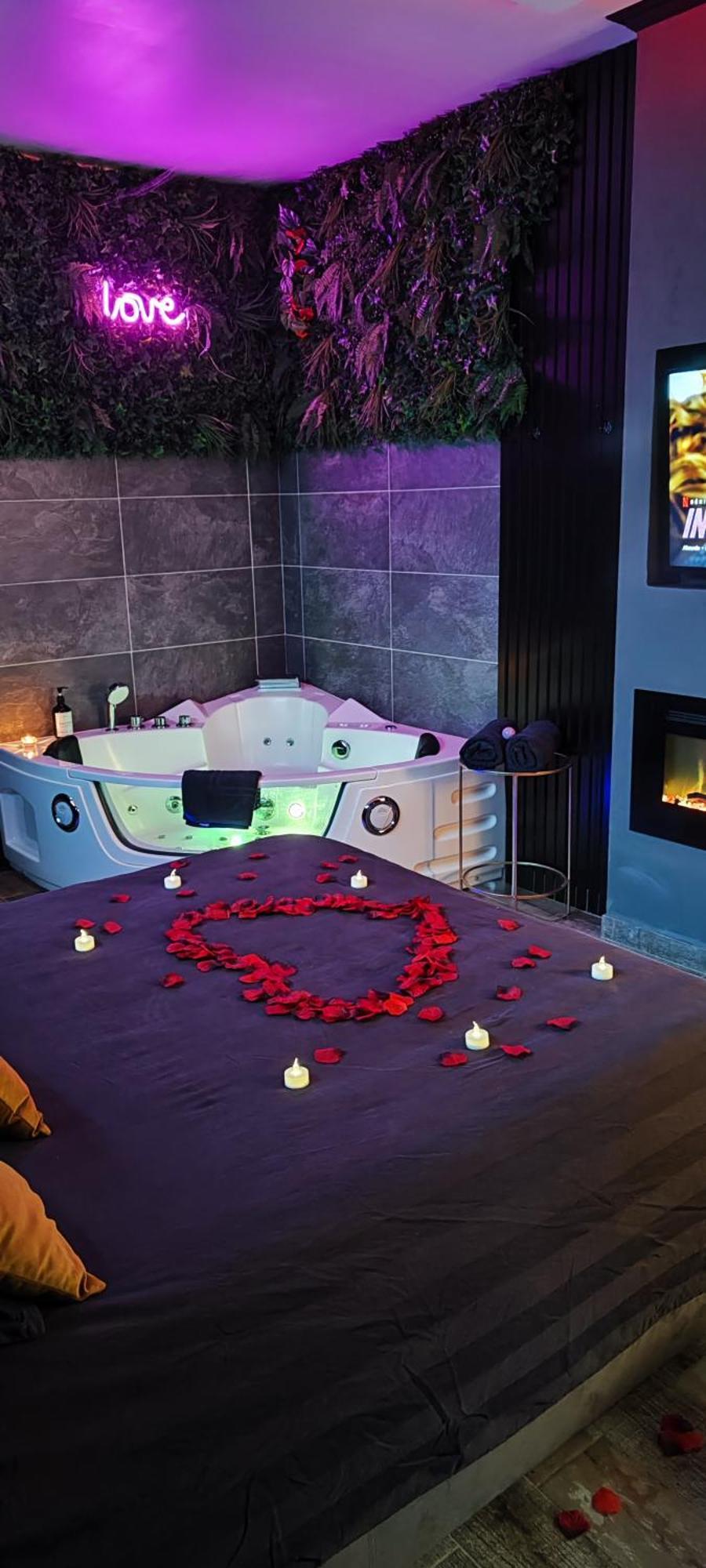 Loveroomxspa Bourg-Saint-Christophe Quarto foto
